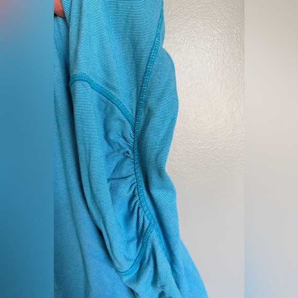 Lululemon Run Resolution Pullover - Bright Teal - Picture 4 of 5